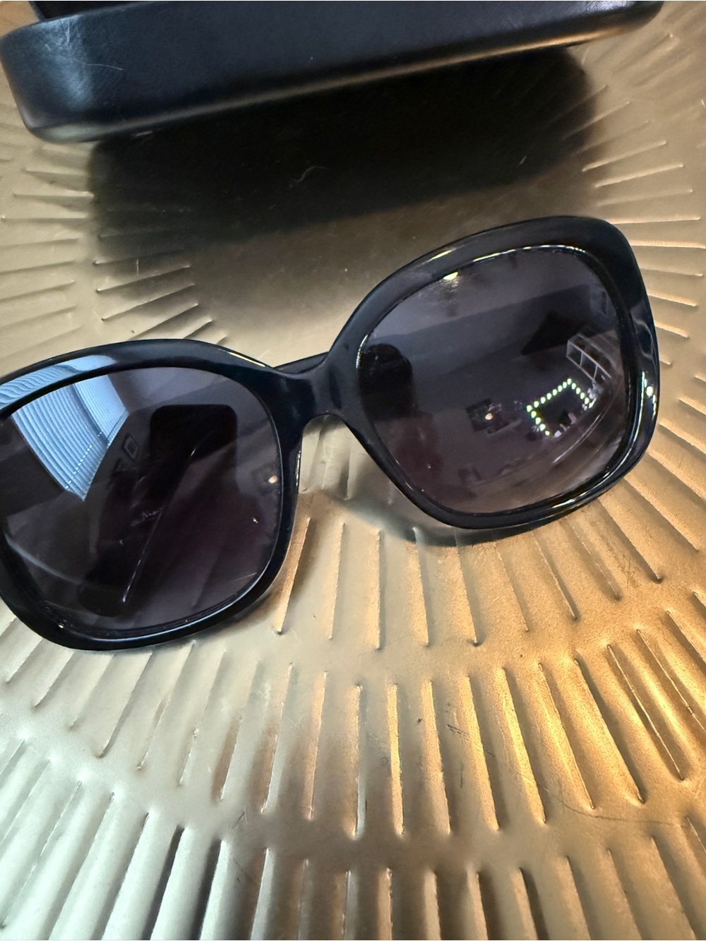 Coach HC8158 L109 Women’s Black Oversized Sunglasses 58mm w/ Case